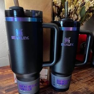 LAST ONE!!! THE BLACK CHROMA QUENCHER H2.0 FLOWSTATE™ TUMBLER | 40 OZ